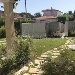 Rent 5 bedroom house of 100 m² in Forte dei Marmi