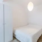 Rent a room of 85 m² in valencia