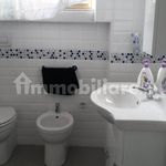 Rent 5 bedroom apartment of 90 m² in Chieti