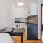 Rent 2 bedroom apartment of 60 m² in Lisbon