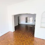 Rent 4 bedroom apartment of 225 m² in Lisbon