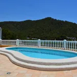 Rent 5 bedroom house in Cala Llonga