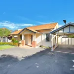 Rent 3 bedroom house in Bentleigh East