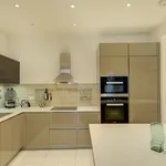 Rent 2 bedroom flat in London