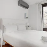 Rent 4 bedroom apartment of 60 m² in Madrid