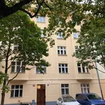 Pronajměte si 4 ložnic/e byt o rozloze 115 m² v Prague