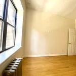 Rent 2 bedroom apartment of 900 m² in Manhattan