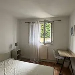 Appartement de 68 m² avec 4 chambre(s) en location à Saint-Étienne