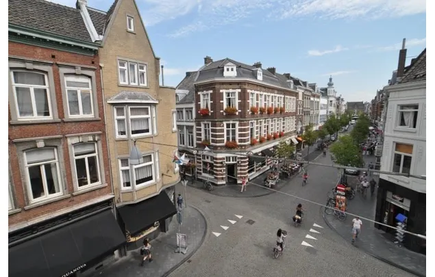 Huur 1 slaapkamer appartement van 50 m² in Maastricht