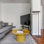 Rent 2 bedroom apartment of 592 m² in Lisbon