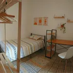 Rent 2 bedroom apartment in Barcelona