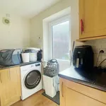 Rent 4 bedroom flat in Wales