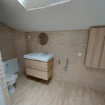 Maison de 77 m² avec 4 chambre(s) en location à BOUGUENAIST