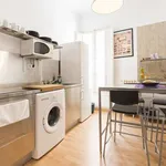 Rent a room of 150 m² in madrid