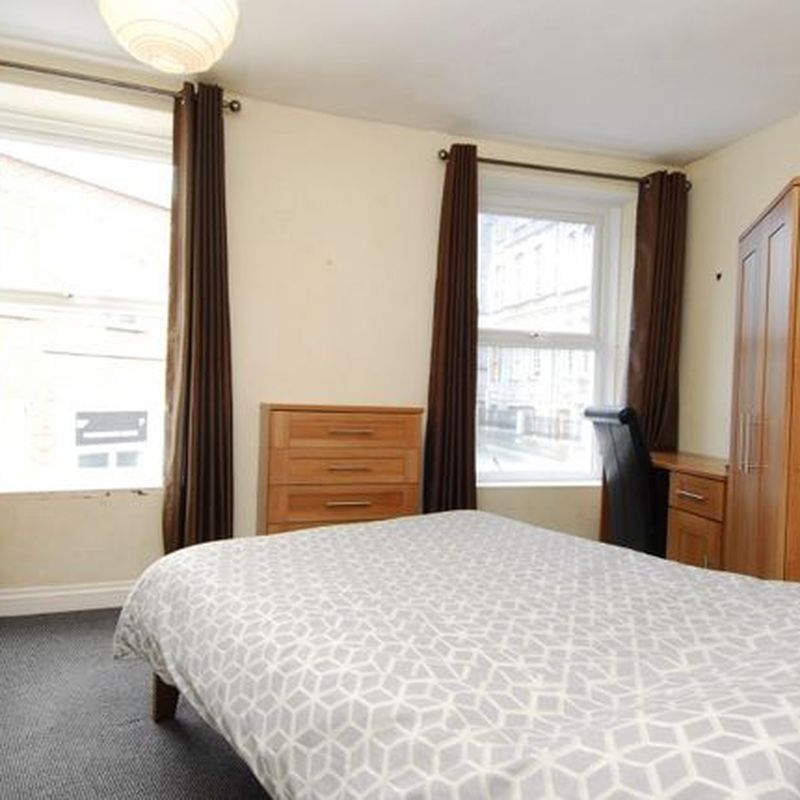 Flat to rent in North Street, Tf, Plymouth PL4 Barbican