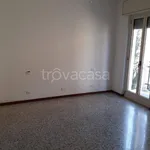 Affitto 4 camera appartamento di 137 m² in Albano Sant'Alessandro