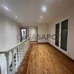 Rent 6 bedroom house of 372 m² in Leiria