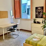 Rent 3 bedroom apartment of 120 m² in florence