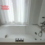 Rent 3 bedroom apartment of 90 m² in padova