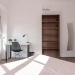 Rent 7 bedroom apartment in Lisbon