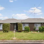 Rent 4 bedroom house in Creswick