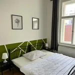 Rent 3 bedroom apartment of 100 m² in Prague