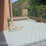 Rent 5 bedroom house of 320 m² in Caserta