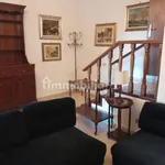 Rent 4 bedroom house of 205 m² in Peschiera Borromeo