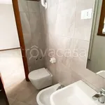 Rent 4 bedroom apartment of 85 m² in Adria