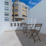 Rent 2 bedroom apartment of 75 m² in lisbon