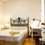 Rent a room of 90 m² in madrid