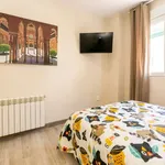 Rent a room of 65 m² in granada