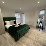 Rent 2 bedroom house in Camberley