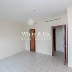 Rent 1 bedroom apartment of 95 m² in Dubai