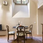 Rent 1 bedroom apartment of 55 m² in Florence