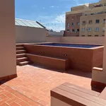 Rent 4 bedroom apartment of 50 m² in Barcelona