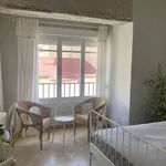 Rent a room of 120 m² in Alicante