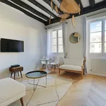 Studio of 323 m² in Paris