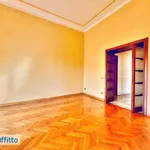 Affitto 6 camera appartamento di 301 m² in Rome