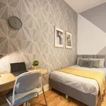 Rent a room in lisbon