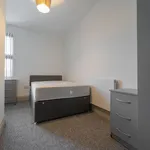 Rent 4 bedroom apartment in West Midlands