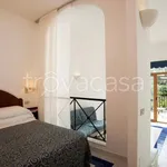 Rent 4 bedroom apartment of 50 m² in Positano