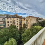 Rent 2 bedroom apartment of 60 m² in Milano