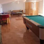 Rent 3 bedroom house of 200 m² in Almeria']