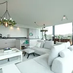 RECENT PENTHOUSE 150M² MET 2 SLP EN RUIM TERRAS VAN 80 m² NABIJ CENTRUM.