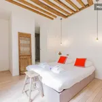 Rent 1 bedroom apartment of 44 m² in Paris