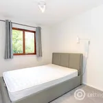 Rent 2 bedroom flat in Edinburgh