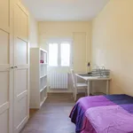 Rent a room of 65 m² in madrid