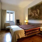 Rent a room of 200 m² in lisbon