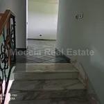 Rent 5 bedroom house of 320 m² in Caserta